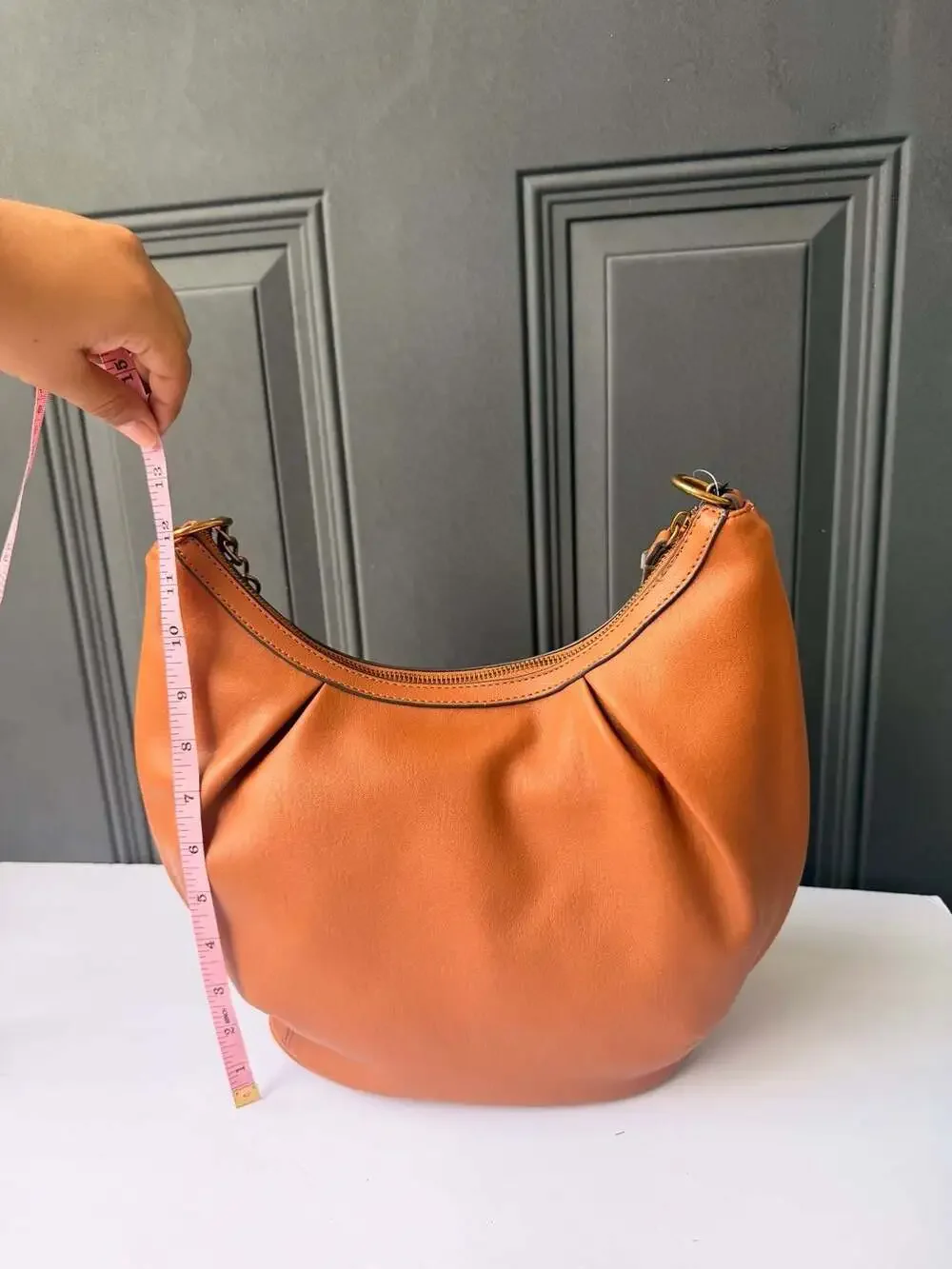 Juicy Couture In Her Juicy Era Hobo Bag in Cinnamon
